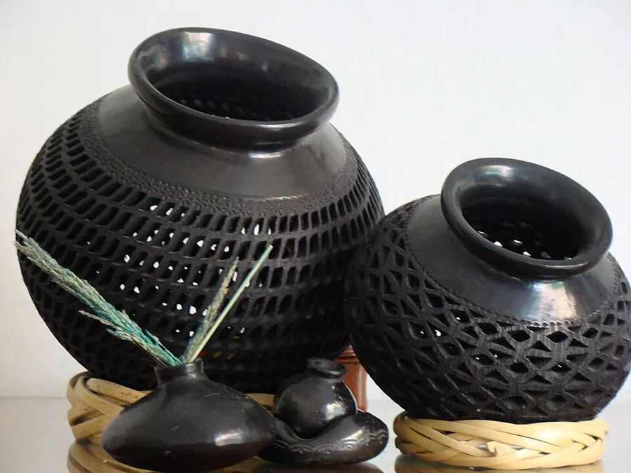 Barro Negro Black Pottery — barro negro pottery Oaxaca