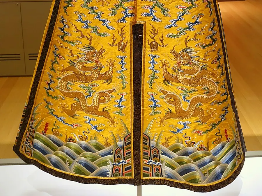 Silk Embroidery — Suzhou silk embroidery