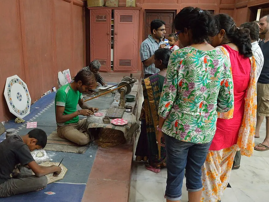 Marble & Stone Handicraft — marble inlay Agra handicraft