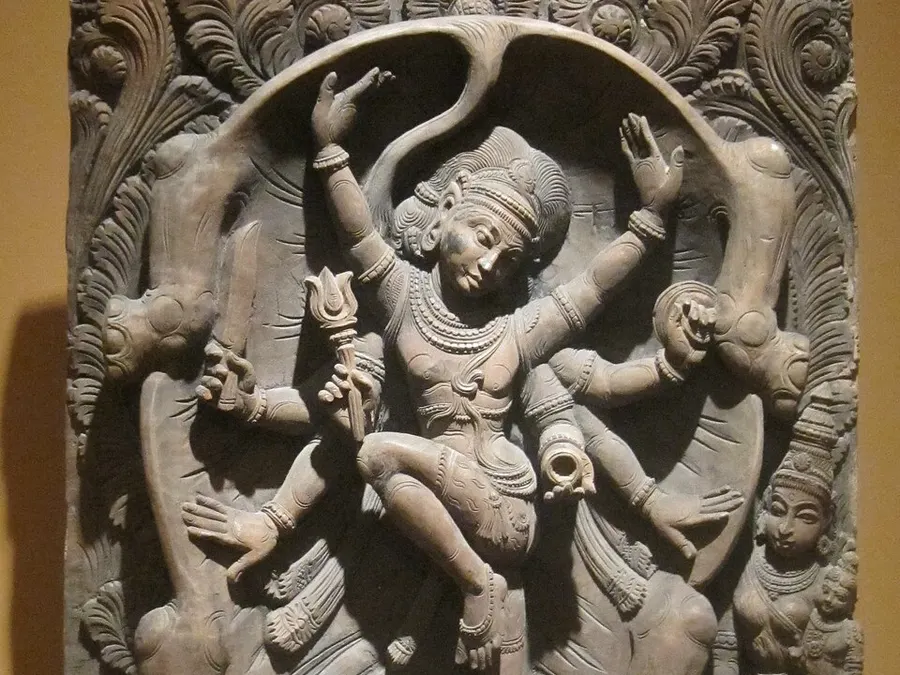 Wood Handicraft — wood carving India